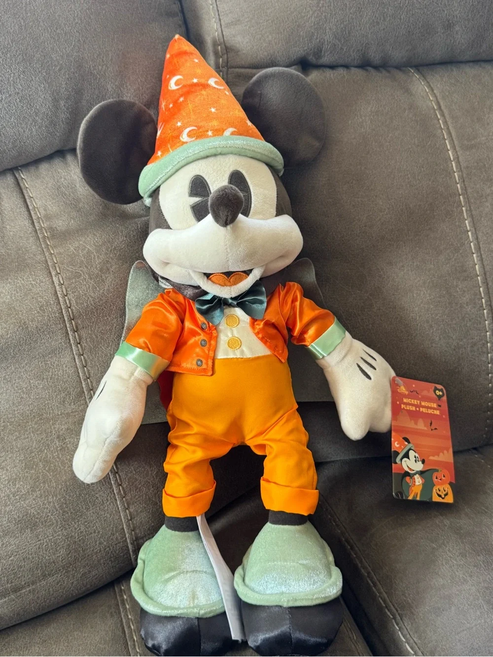 Disney Resorts Halloween Boo Basket All NWTs Basket Includes 12 Items a Treat!